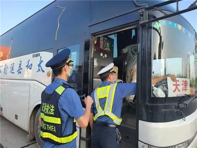 亳州市交通運輸局 聯合執法筑牢國慶假日交通運輸安全防線，規范小微型客車租賃經營服務
